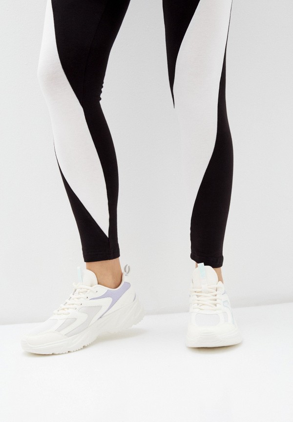 фото Кроссовки xtep