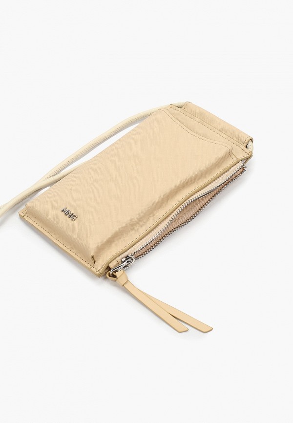 фото Чехол для телефона mango