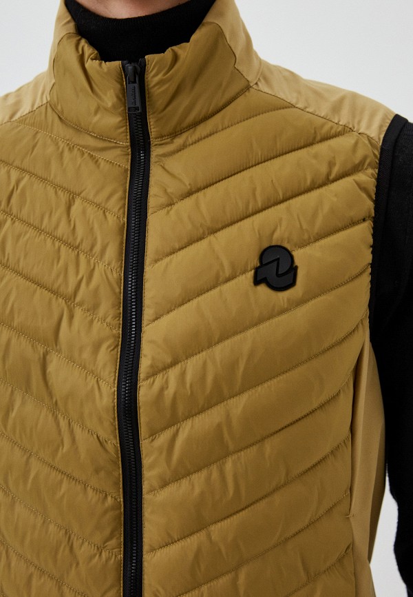 фото Жилет утепленный invicta