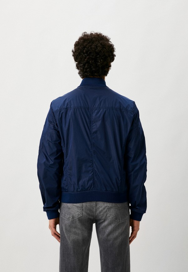 фото Ветровка peuterey