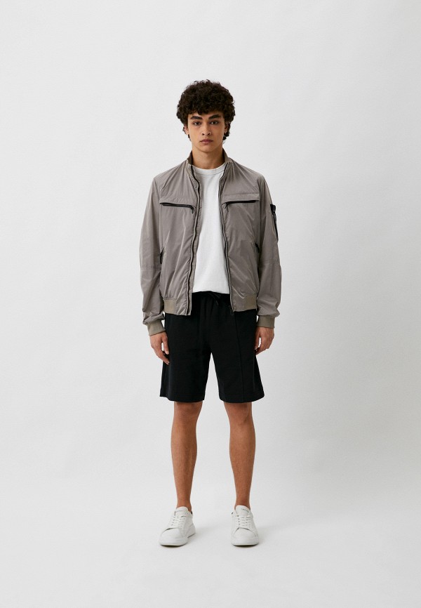 фото Ветровка peuterey