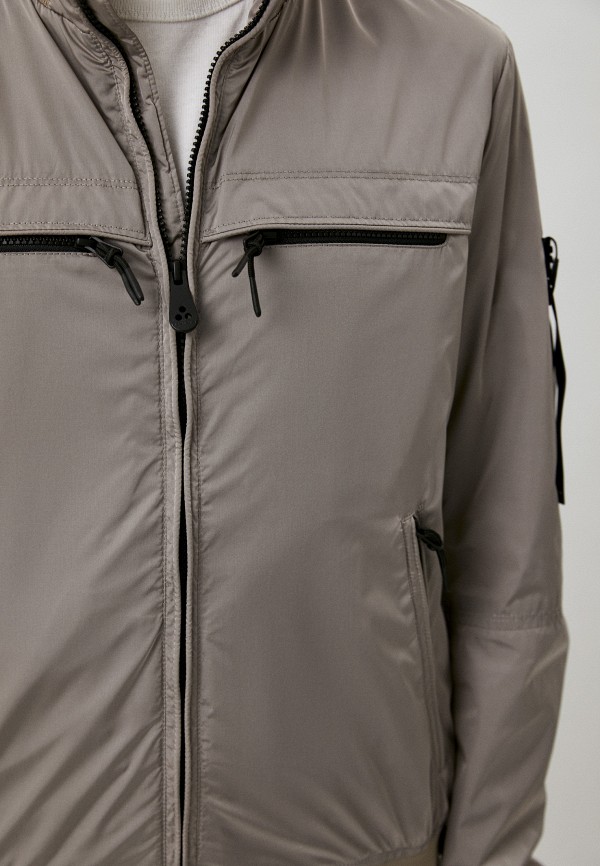 фото Ветровка peuterey