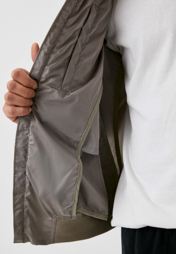 фото Ветровка peuterey