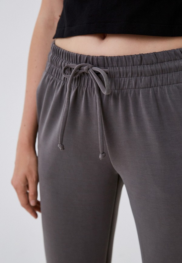 фото Брюки спортивные nux