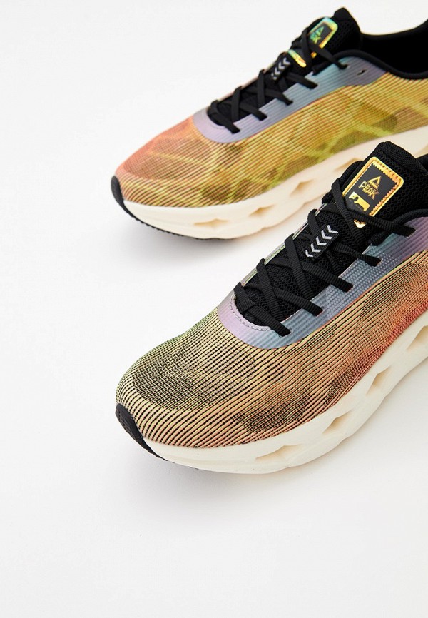 фото Кроссовки peak