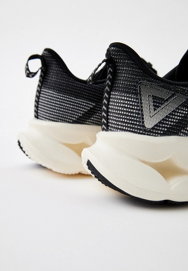 фото Кроссовки peak