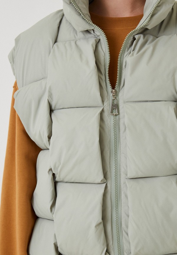 фото Жилет утепленный leotra