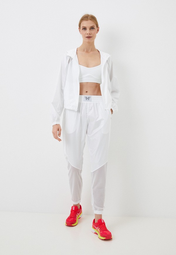 фото Ветровка heroine sport