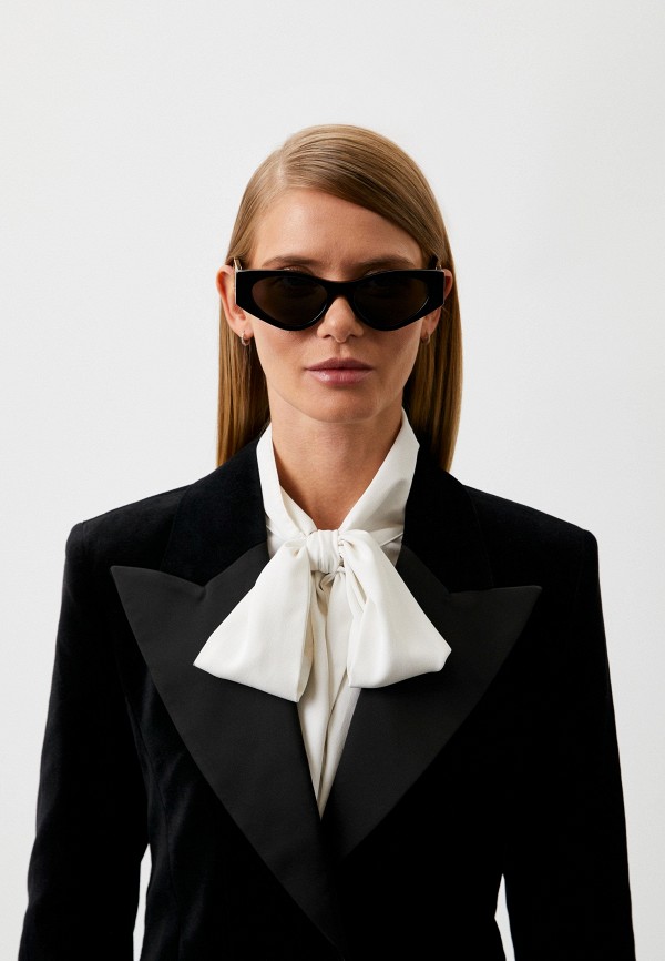 фото Очки солнцезащитные fendi