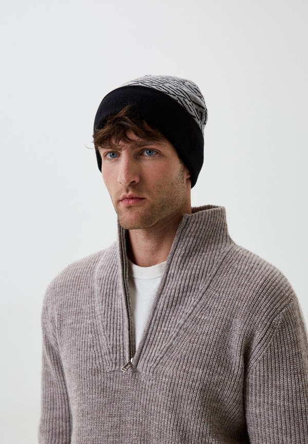 фото Шапка guess