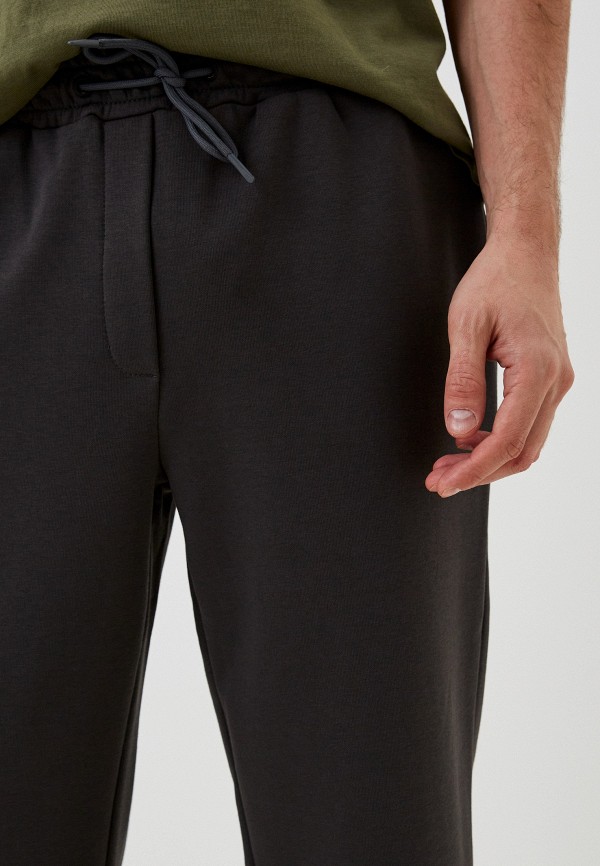 фото Брюки спортивные on the 1st