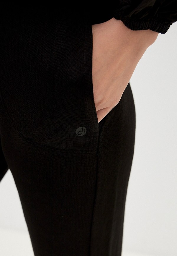 фото Брюки спортивные deha