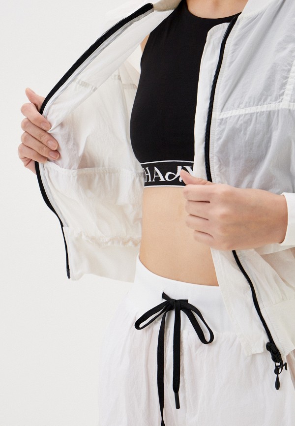 фото Ветровка deha