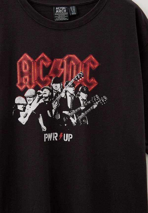 фото Футболка d555