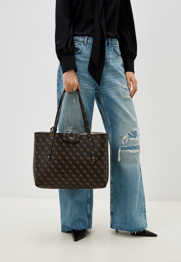 фото Сумка, косметичка и кошелек guess