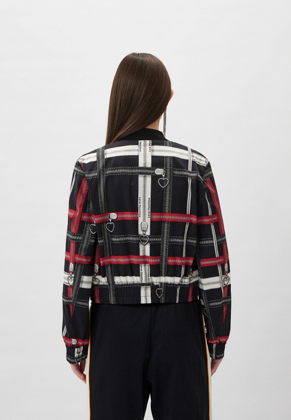 фото Ветровка love moschino