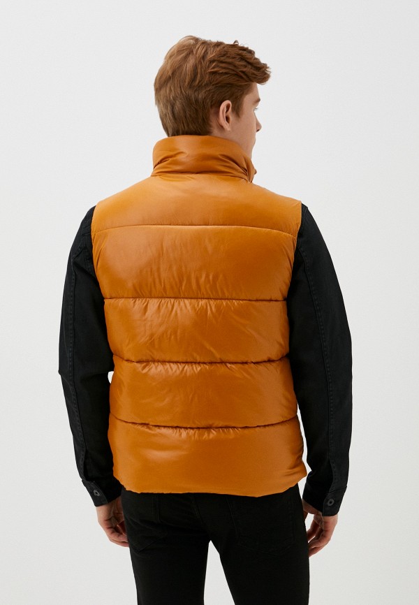 фото Жилет утепленный invicta