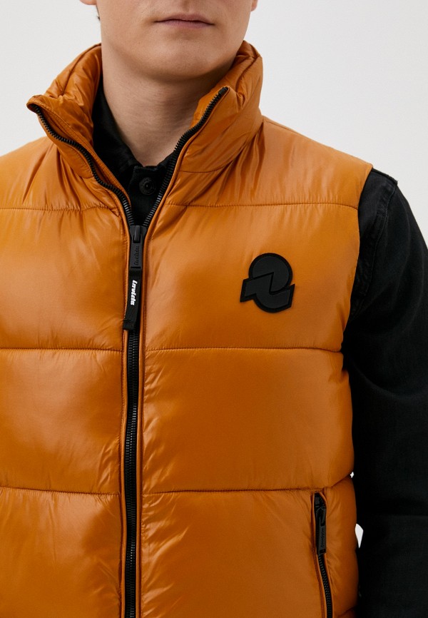 фото Жилет утепленный invicta