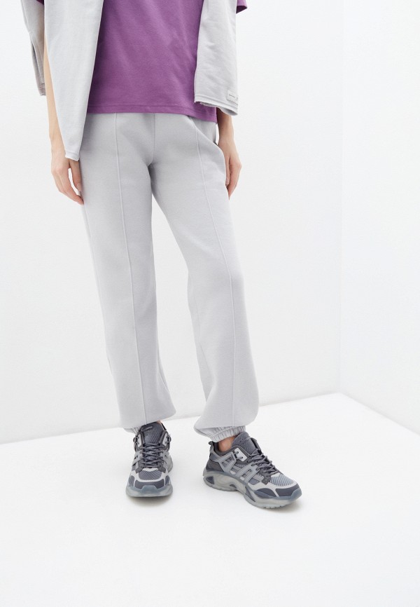 фото Кроссовки guess