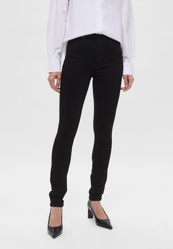 Джинсы Calvin Klein 24999₽