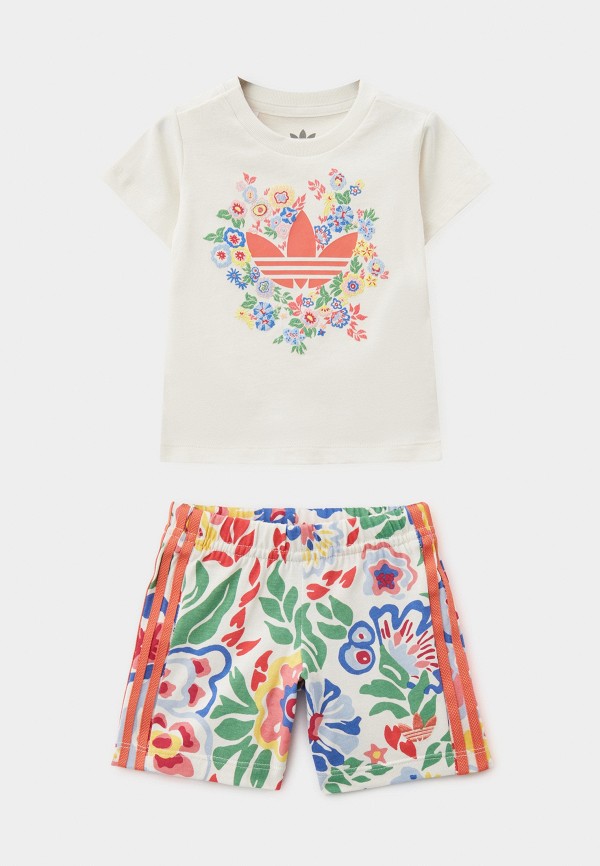 Футболка и шорты adidas Originals 5399₽