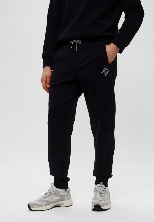 Брюки спортивные Armani Exchange 19000₽