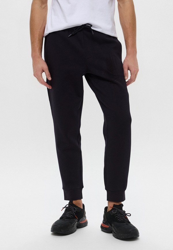Брюки Armani Exchange 17400₽