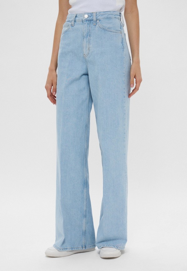 Джинсы Calvin Klein 24999₽