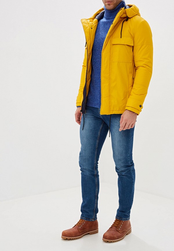 Крокус мужчина в желтой куртке. Zolla желтая куртка мужская. Zolla куртка мужская зимняя желтая. Пуховик Золла желтый. Zolla желтая куртка.