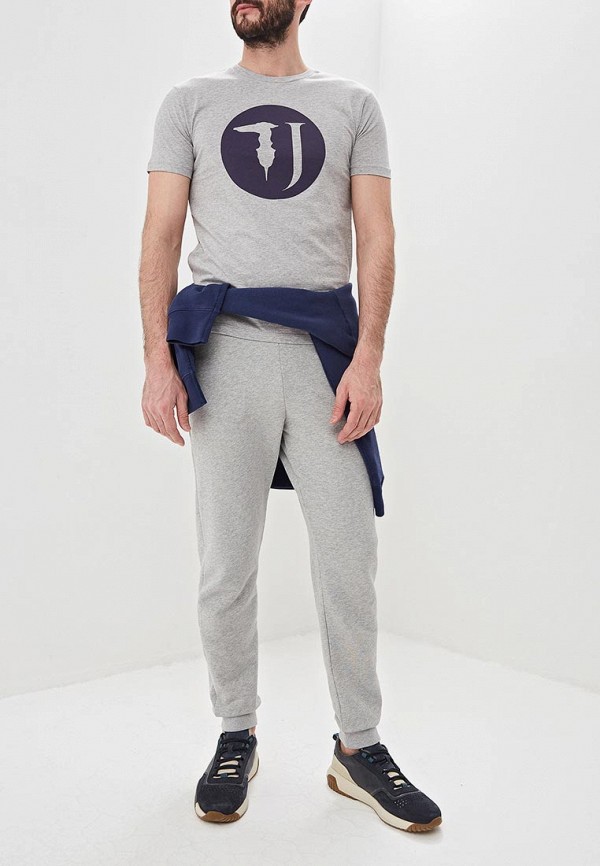

Футболка Trussardi Jeans; Trussardi Jeans TR016EMDOCB1, Серый