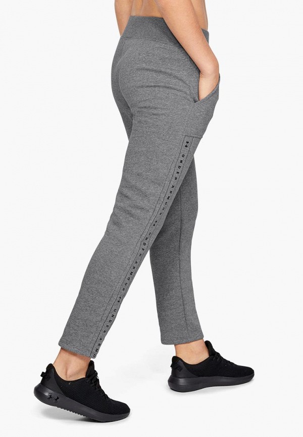 

Брюки спортивные Under Armour; Under Armour UN001EWDURG2, Серый