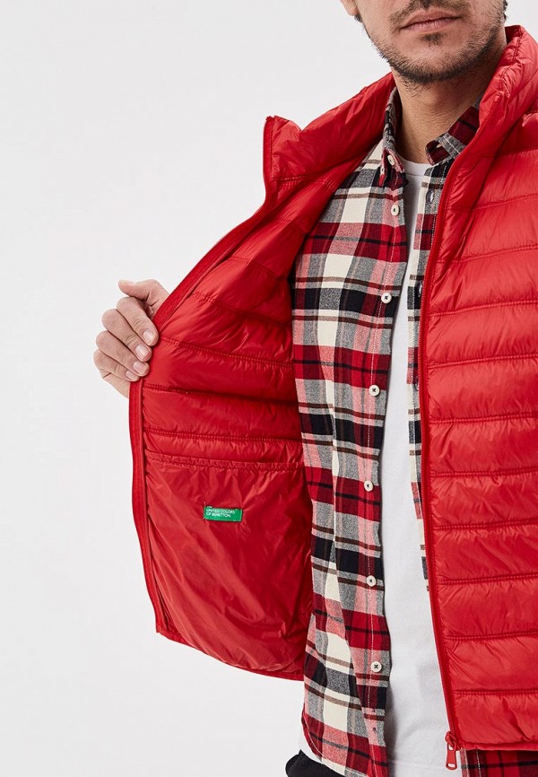 

Пуховик United Colors of Benetton; United Colors of Benetton UN012EMDXFT4, Красный