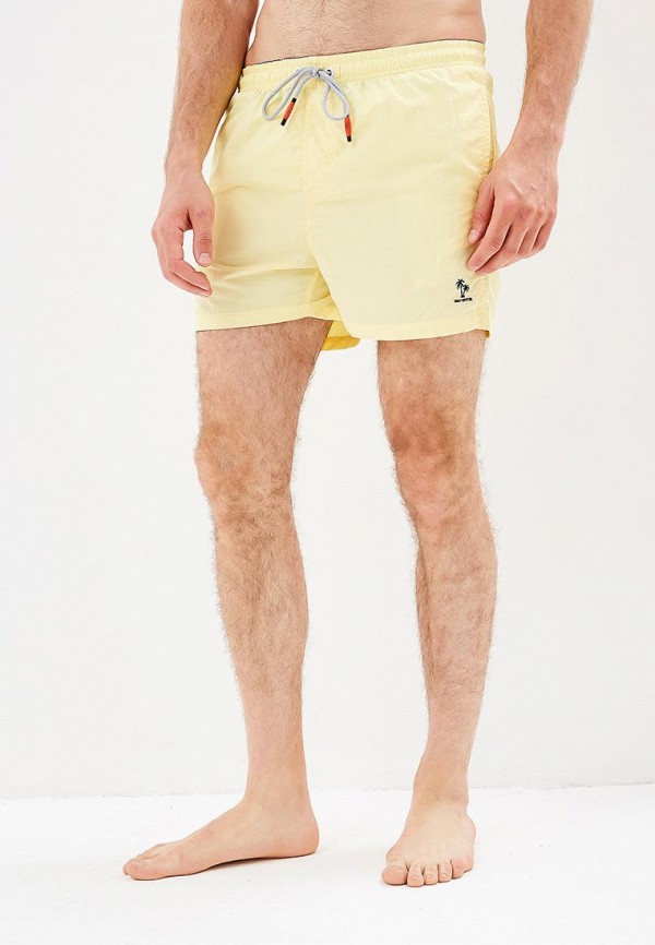 Шорты  - желтый цвет