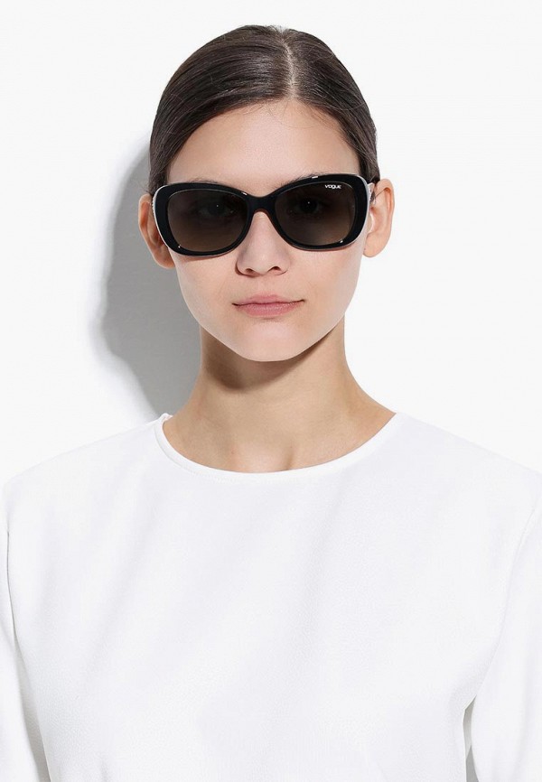 Очки vogue купить. Очки солнцезащитные Vogue® Eyewear 0vo2943sb. Солнечные очки Vogue vo2943-SB. Очки Vogue 2943 w44. Очки Vogue женские солнцезащитные.