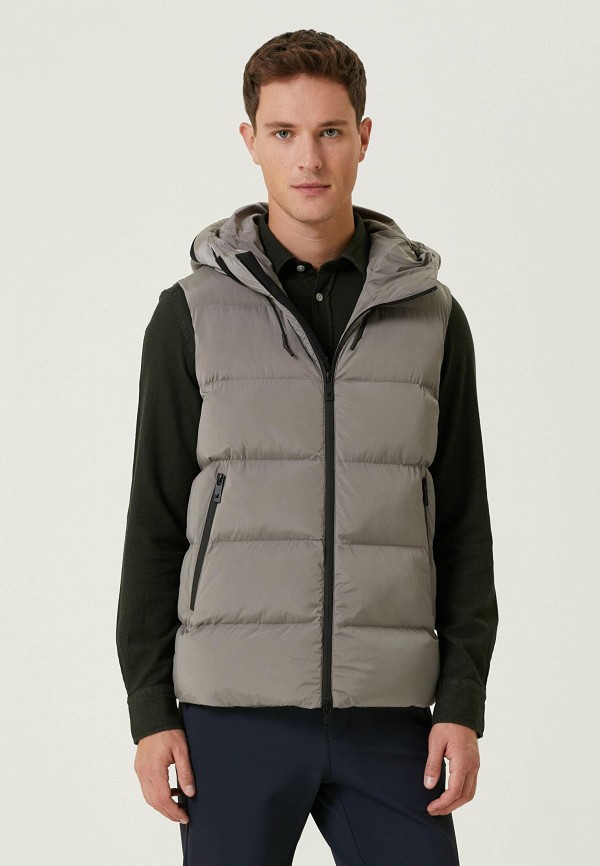 Жилет утепленный Club 17950₽