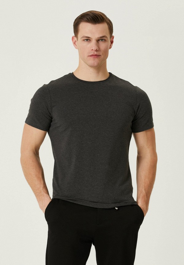 Футболка NetWork 2999₽