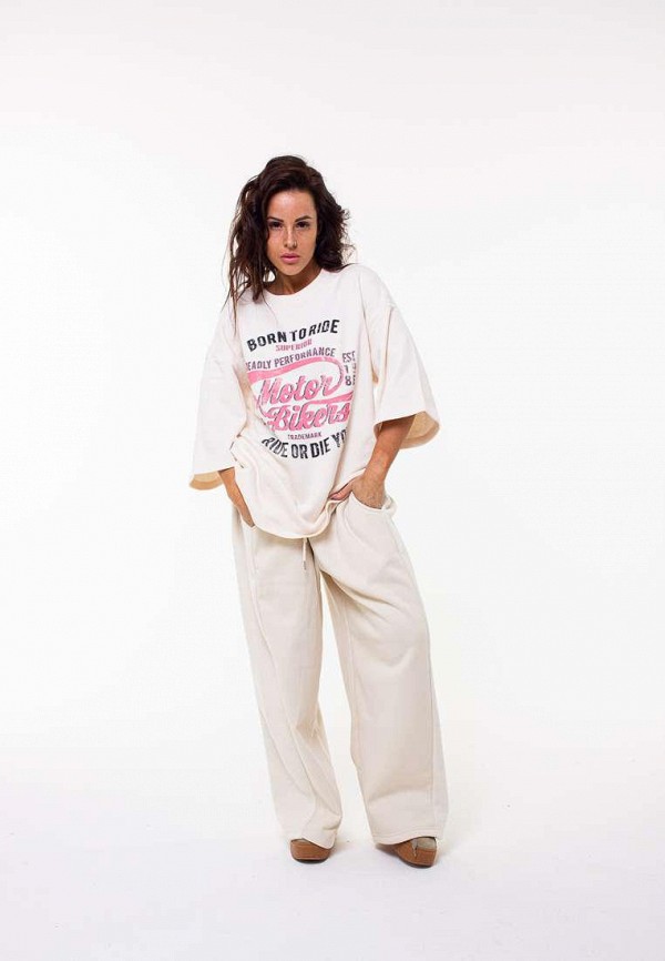 Футболка Seventeen Nine 7900₽