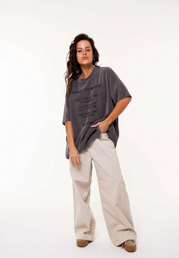 Футболка Seventeen Nine 8200₽