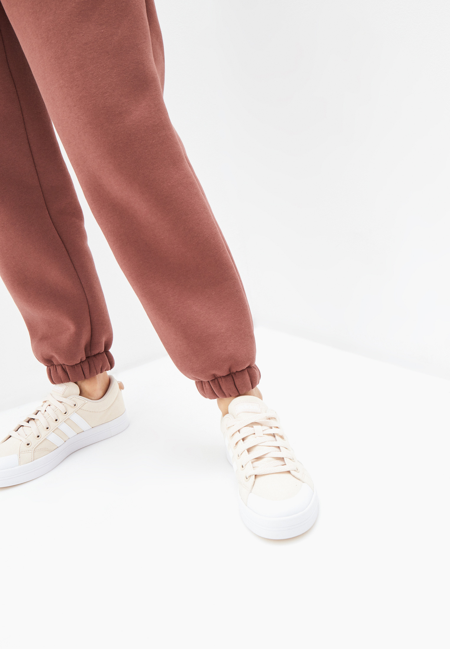 Женские кеды Adidas (Адидас) FY8804 купить за 4699 руб.
