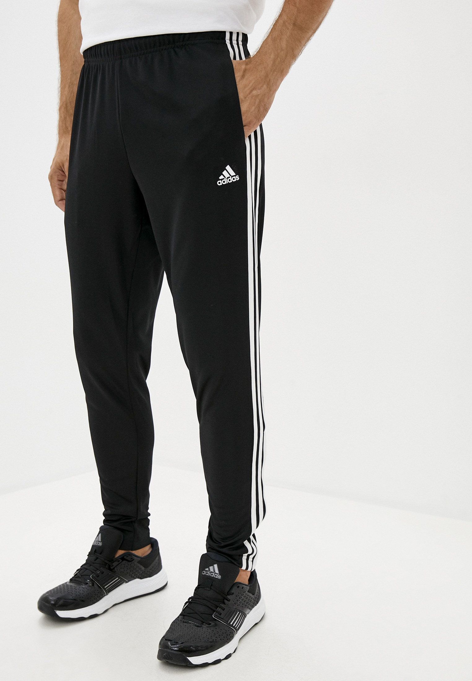 fs4323 adidas
