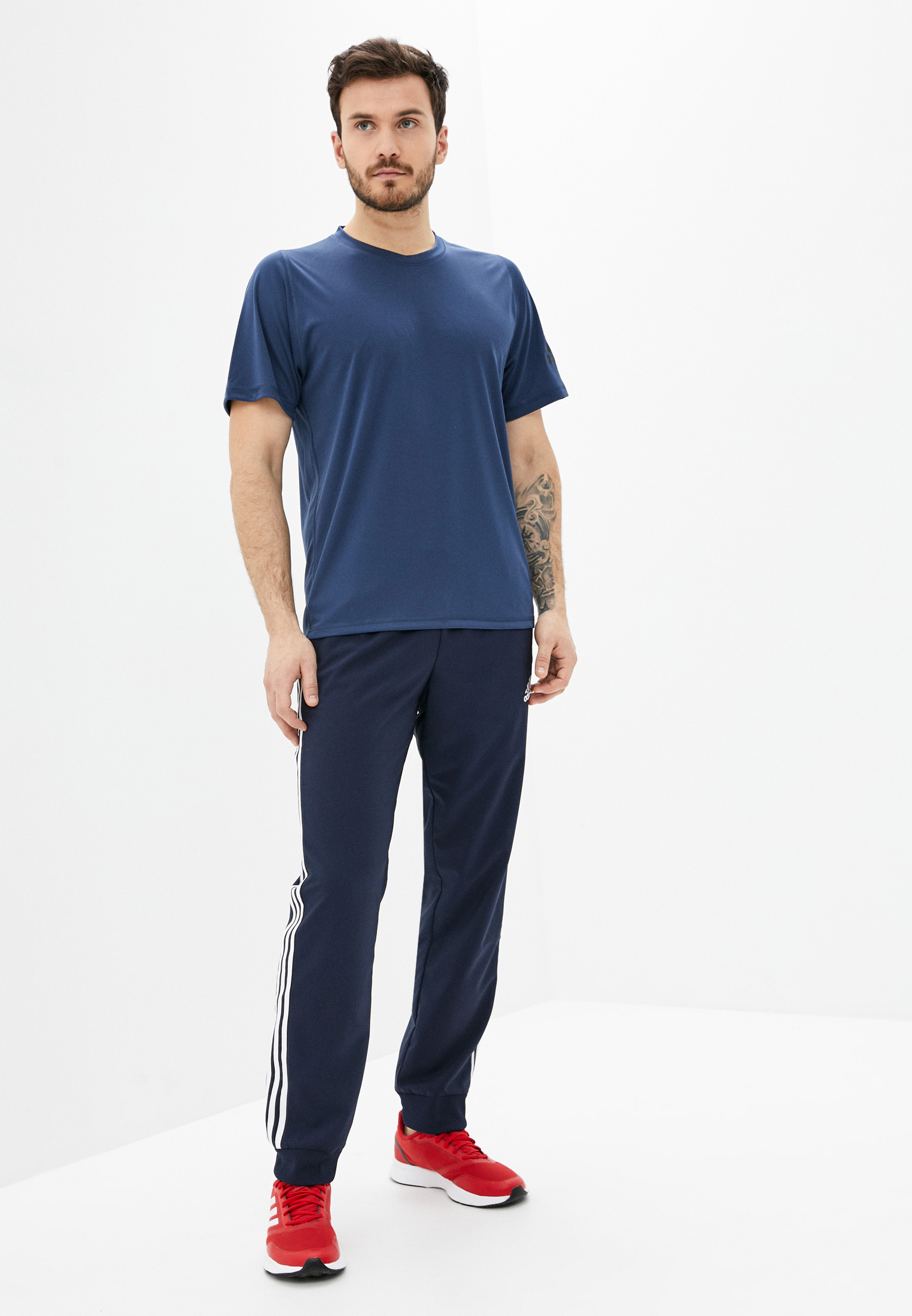 Мужские спортивные брюки Adidas (Адидас) GK8981 купить за 2190 руб.