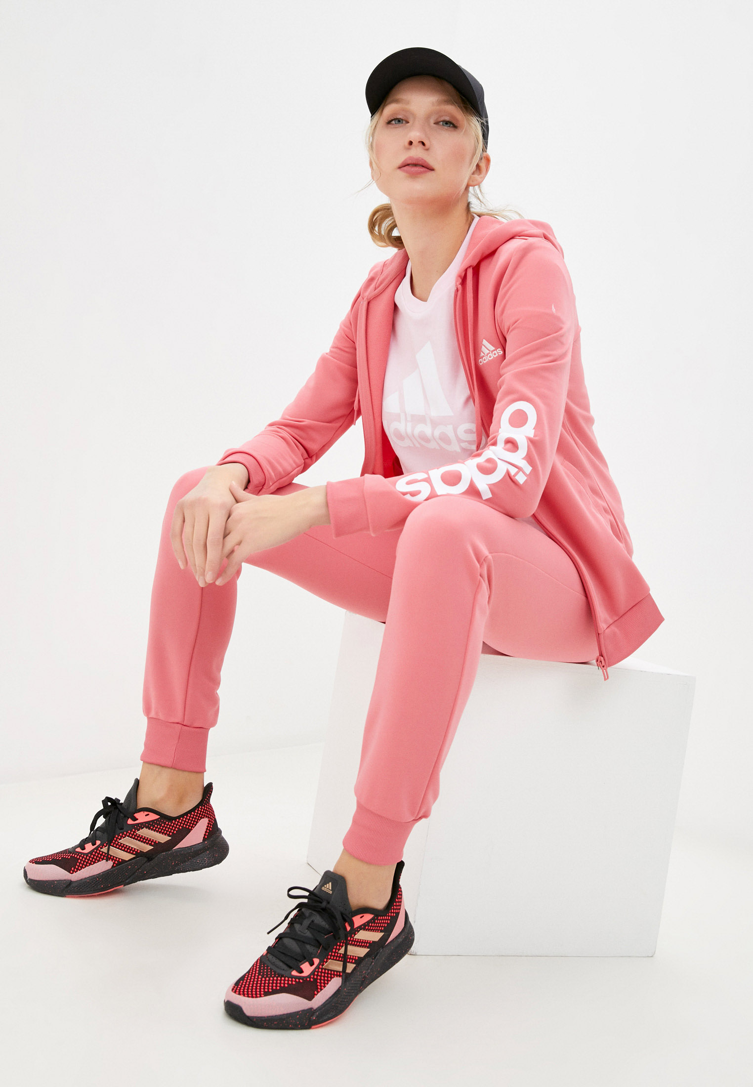 Спортивный костюм женский Adidas (Адидас) GM5578 купить