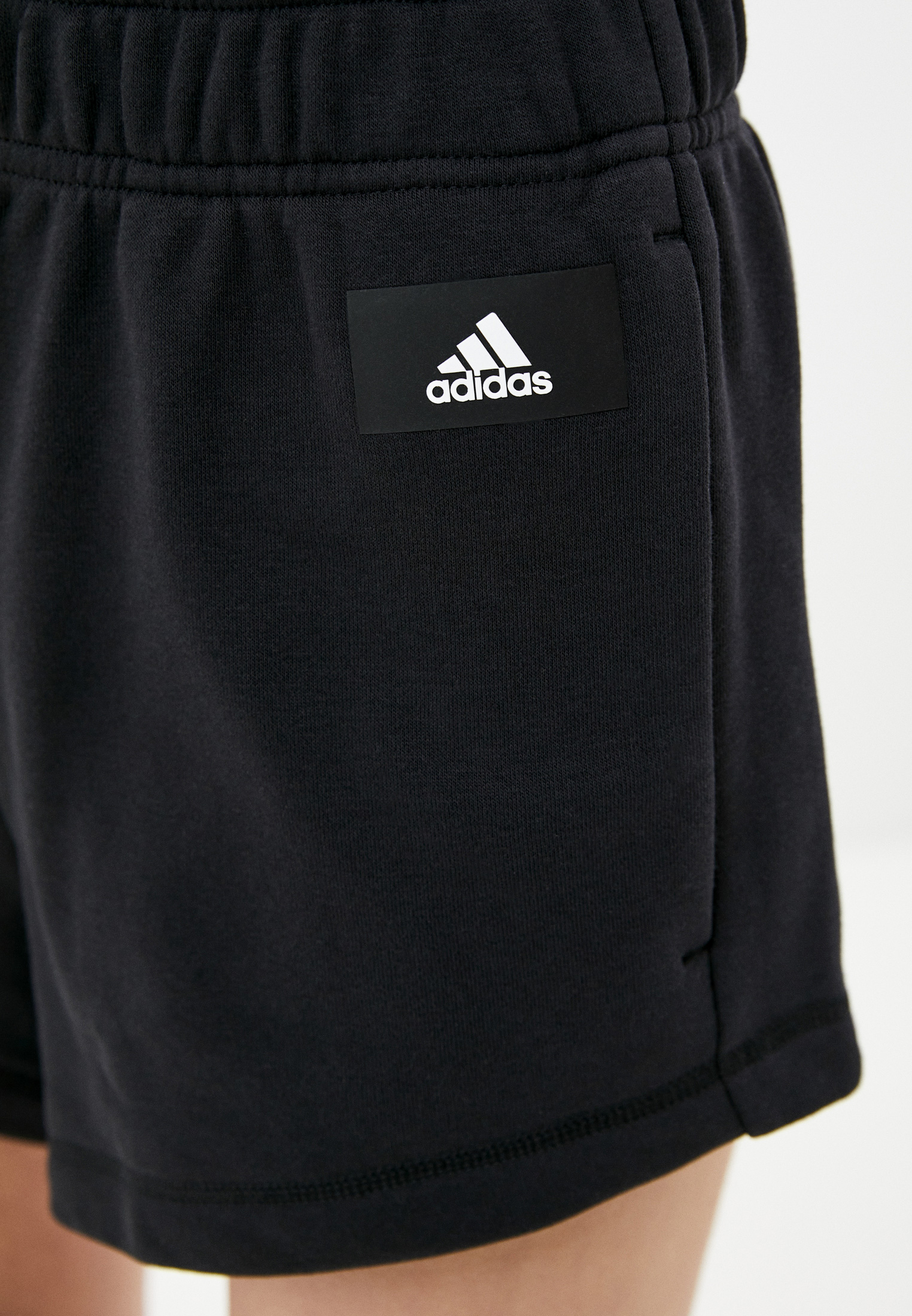 Женские шорты Adidas (Адидас) GJ5607 купить