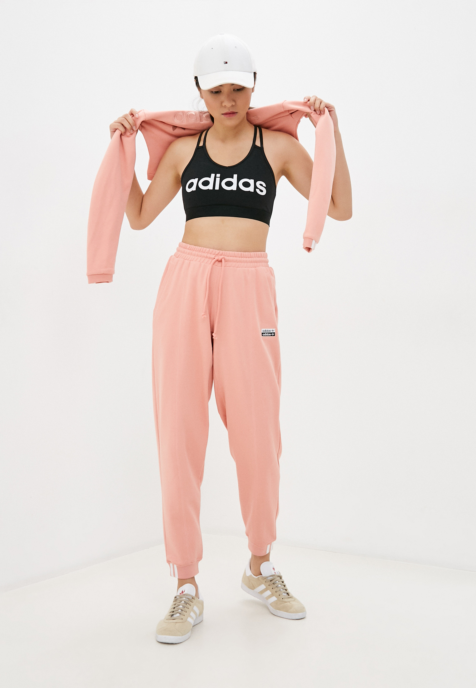 Брюки adidas Originals Regular Jogger