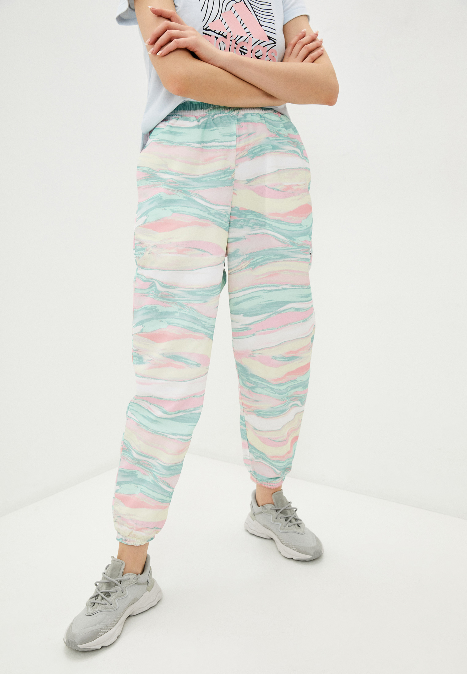 Женские брюки Adidas Originals (Адидас Ориджиналс) GN4290 купить