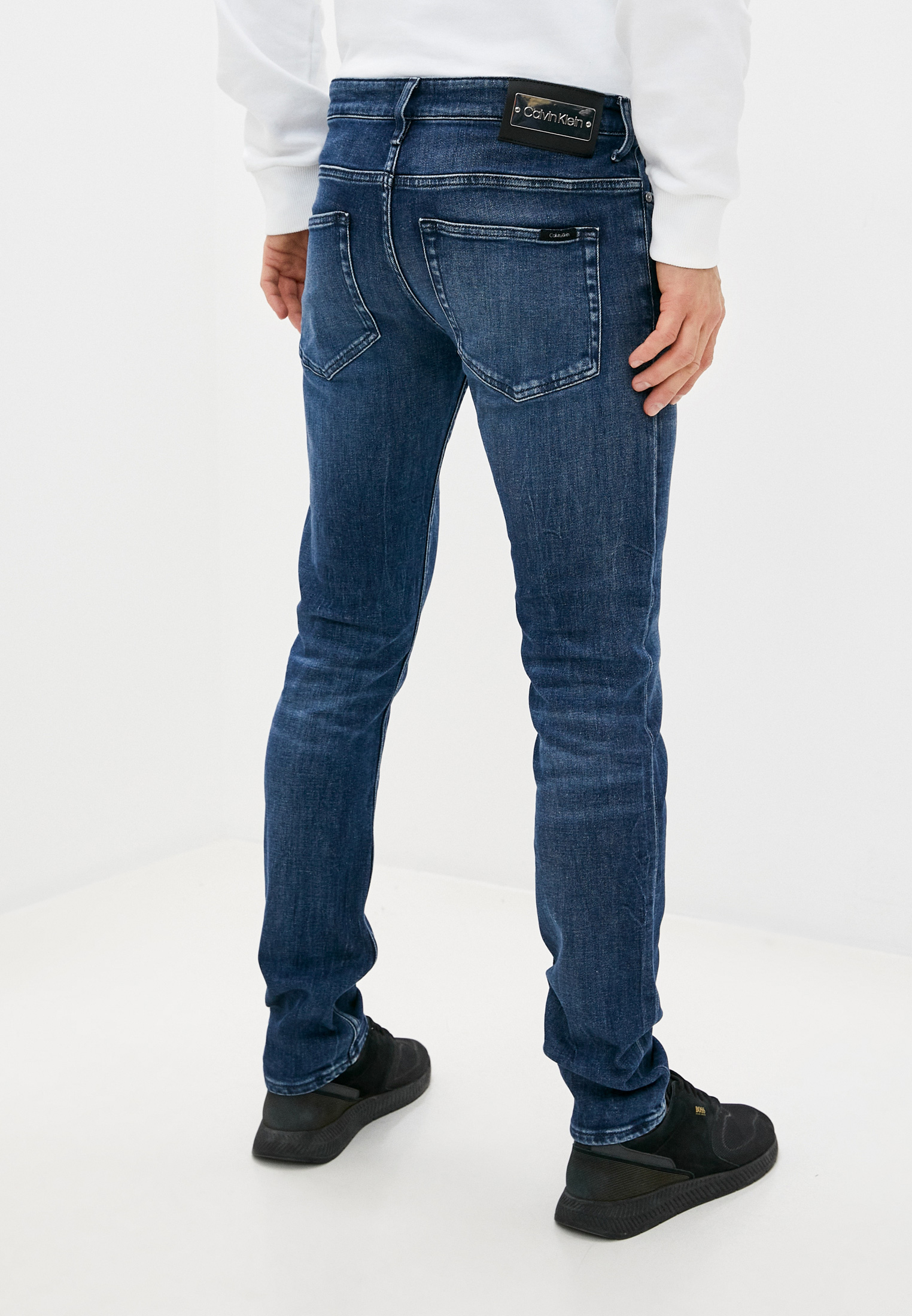 Мужские зауженные джинсы Calvin Klein (Кельвин Кляйн) K10K106445: изображение 4