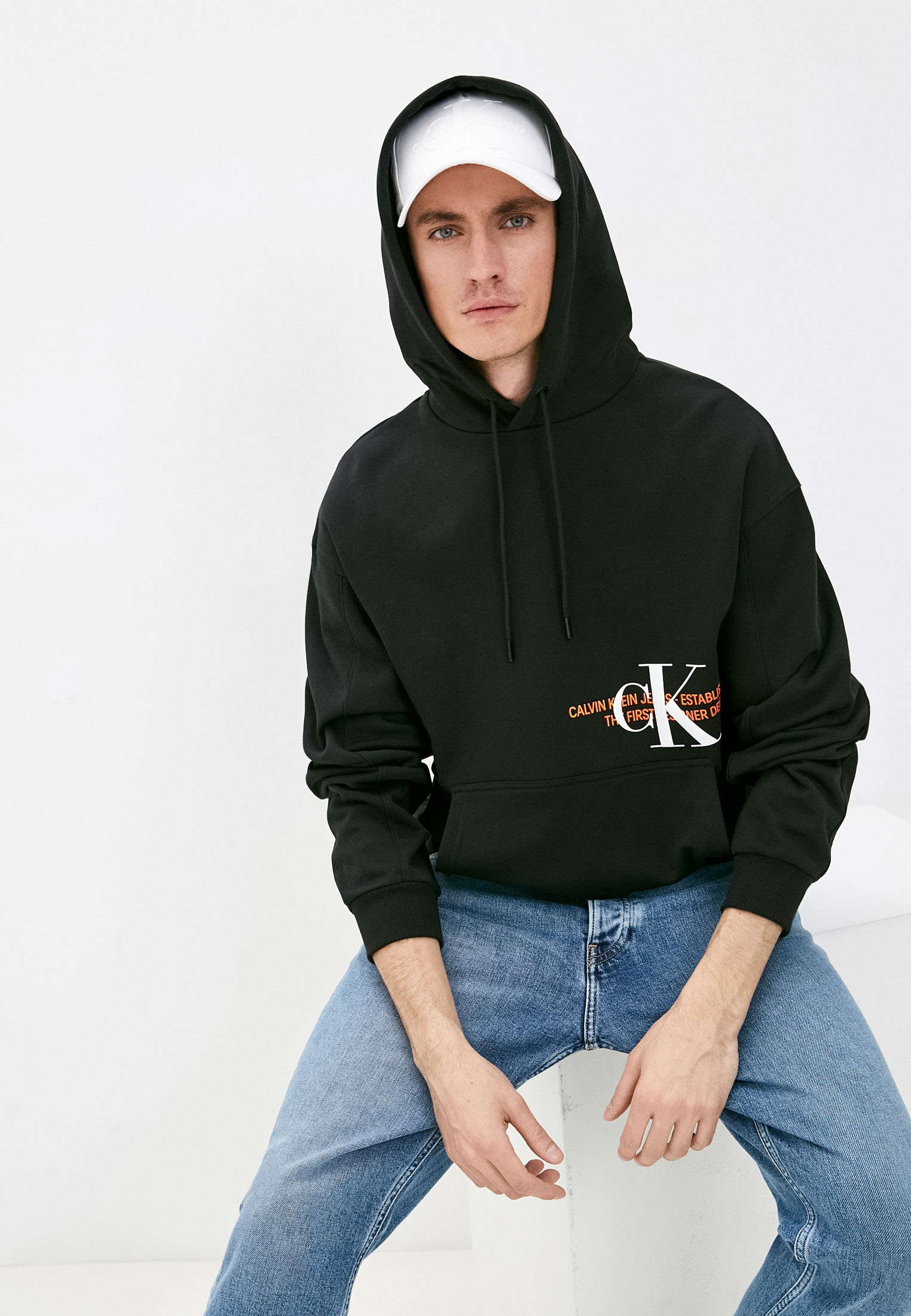 Мужские худи Calvin Klein Jeans J30J318308 купить за 6960 руб.