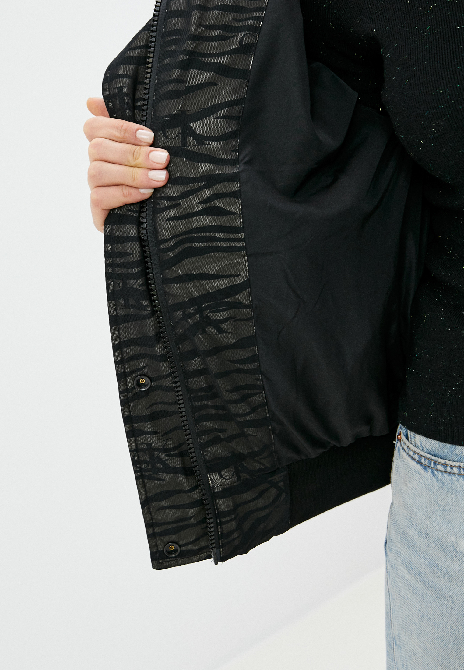 Куртка женская Calvin Klein Jeans J20J214853 купить