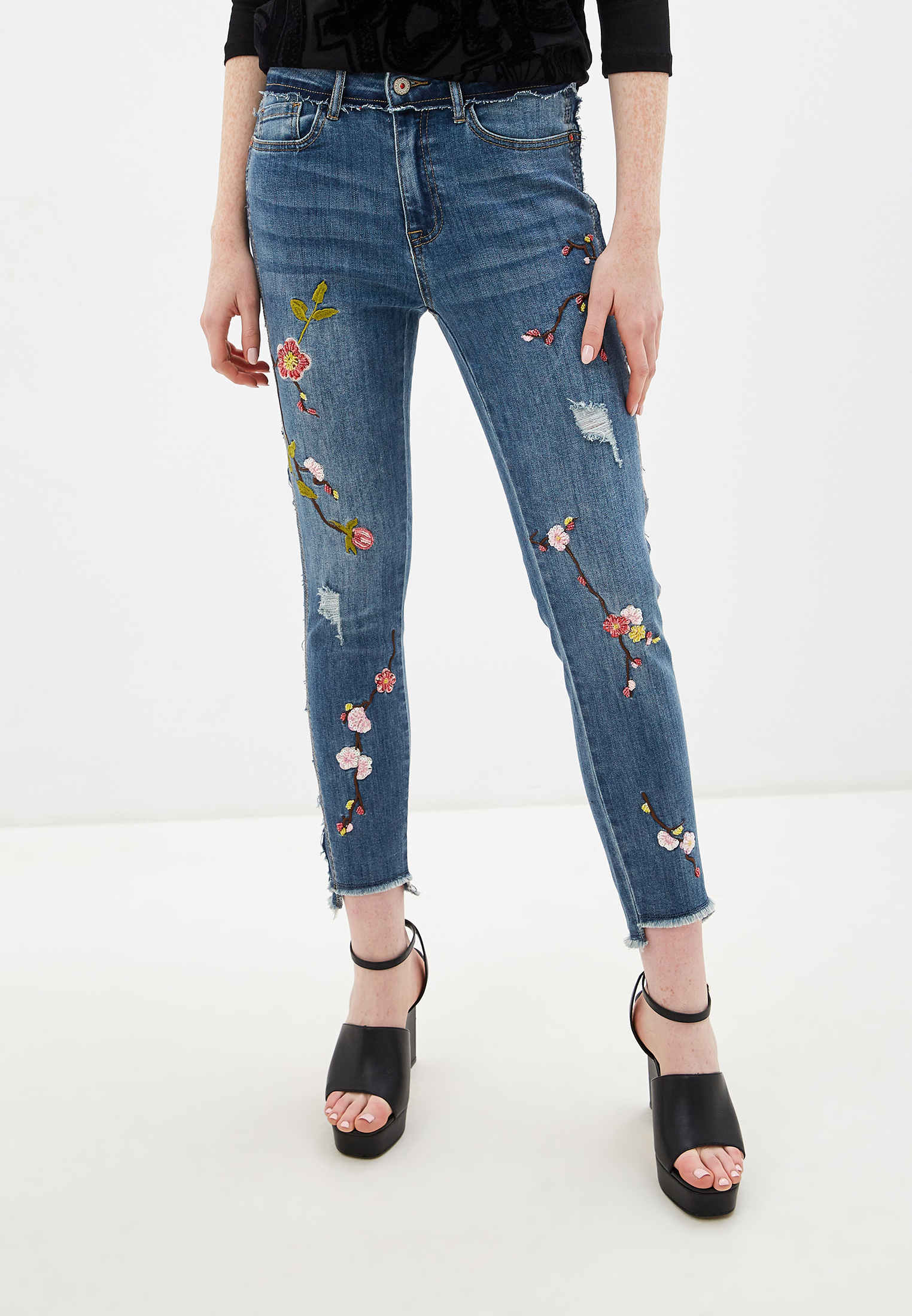 Desigual - коллекции Desigual в интернет магазине
