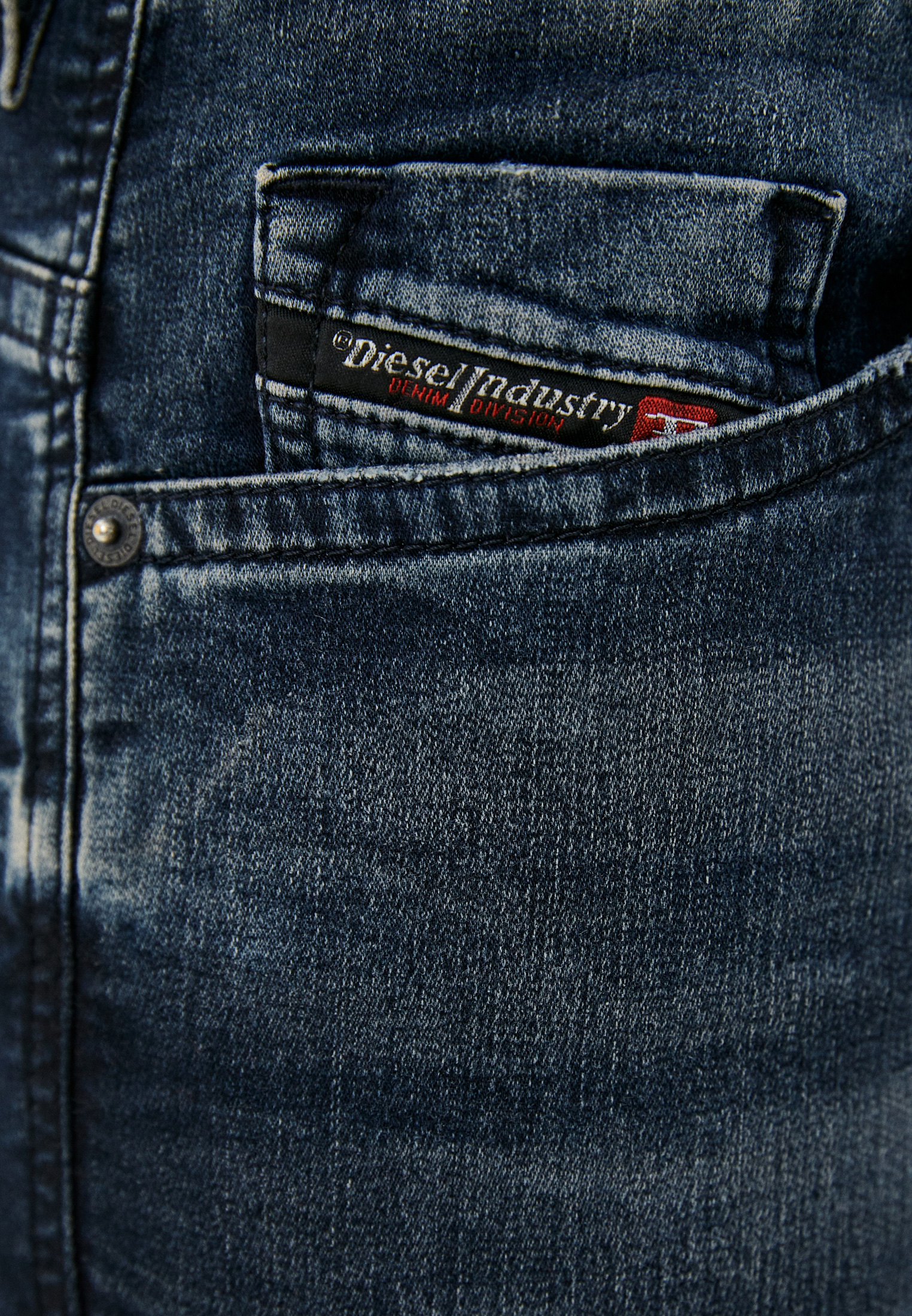 Мужские зауженные джинсы Diesel (Дизель) 00S8MK069GD: изображение 4
